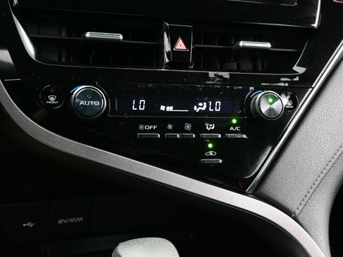 Used 2023 Toyota Camry LE FWD image 20