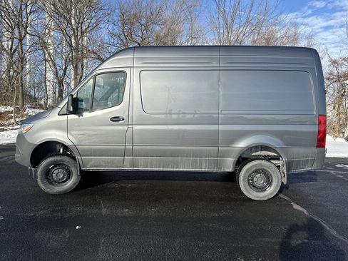 New 2026 Mercedes-Benz Sprinter 144 Cargo image 4