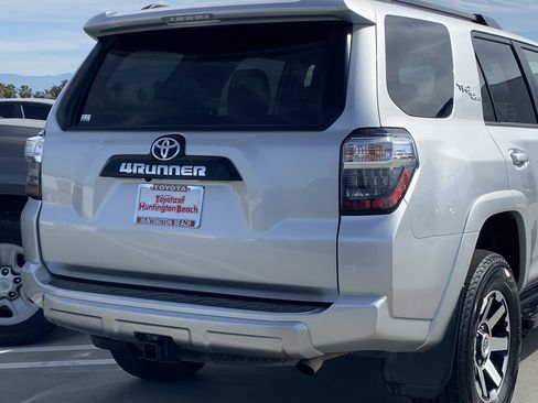 Certified 2024 Toyota 4Runner TRD Off-Road image 4