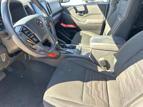 Used 2024 Nissan Frontier PRO-4X w/ Off-Road Protection Package image 13