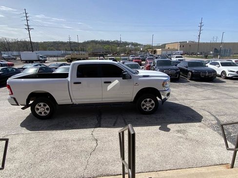 Used 2023 RAM 2500 Big Horn w/ Level 1 Equipment Group AWD/4WD image 6