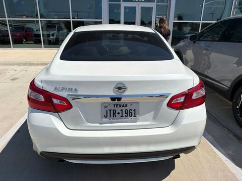 Used 2016 Nissan Altima 2.5 S w/ Power Driver Seat Package FWD image 5