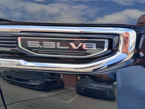 Used 2022 GMC Sierra 1500 SLT w/ SLT Premium Plus Package image 4