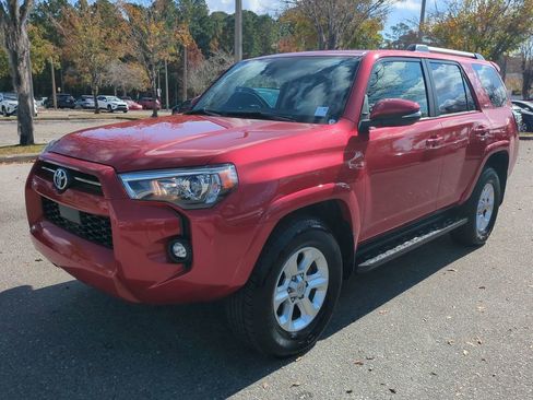 Certified 2024 Toyota 4Runner SR5 Premium image 2