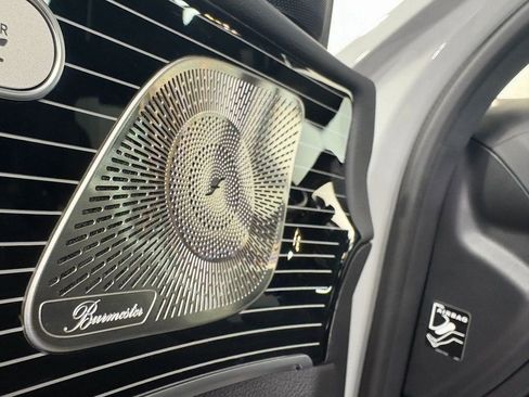 Used 2024 Mercedes-Benz GLE 450 4MATIC w/ AMG Line Exterior image 7