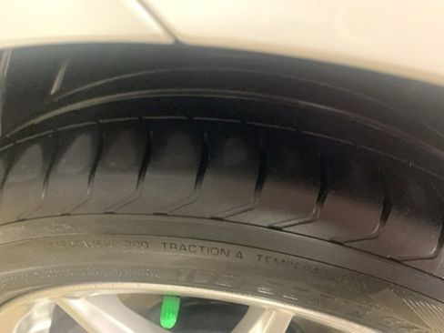 Used 2016 MAZDA MX-5 Miata Sport image 26