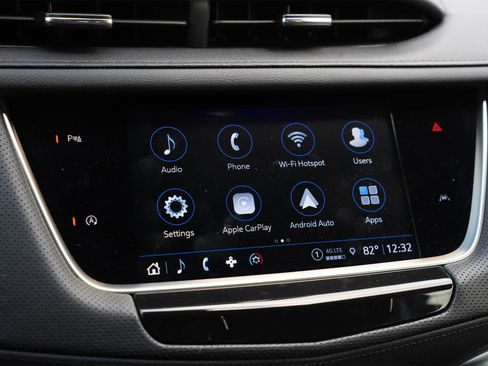 Used 2023 Cadillac XT6 Luxury image 12