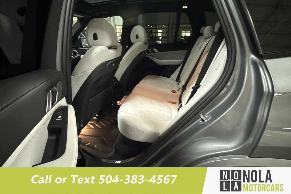 Used 2024 BMW X5 xDrive40i w/ M Sport Package AWD/4WD image 25