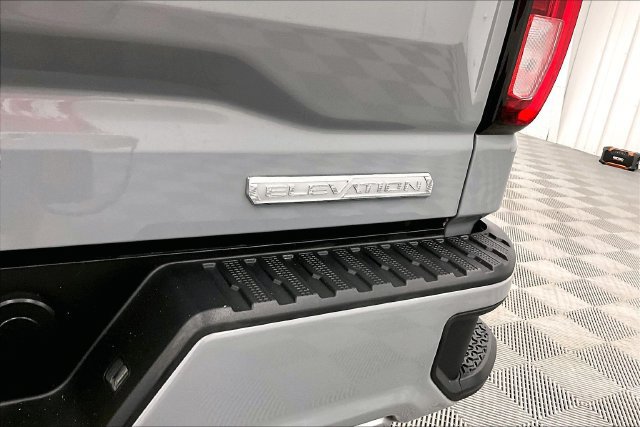 Used 2024 GMC Sierra 1500 Elevation AWD/4WD image 9