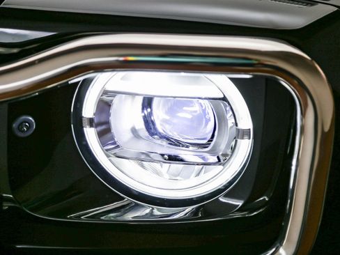 Used 2025 Mercedes-Benz G 550 image 7