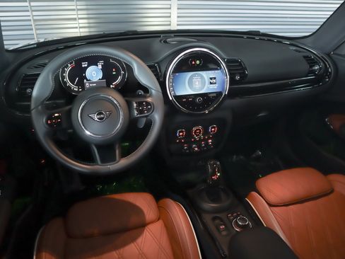 Used 2024 MINI Cooper Clubman S w/ Signature Upholstery Package FWD image 21