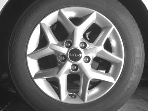 Used 2025 Kia Soul LX w/ LX Technology Package image 14