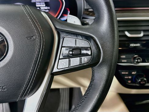 Used 2023 BMW 530i w/ Executive Package RWD image 15