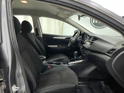 Used 2019 Nissan Sentra S image 28