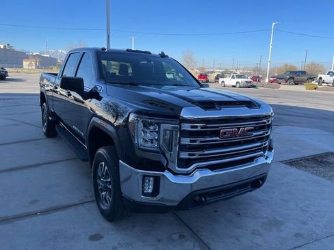 Used 2022 GMC Sierra 3500 SLE w/ SLE Value Package image 7
