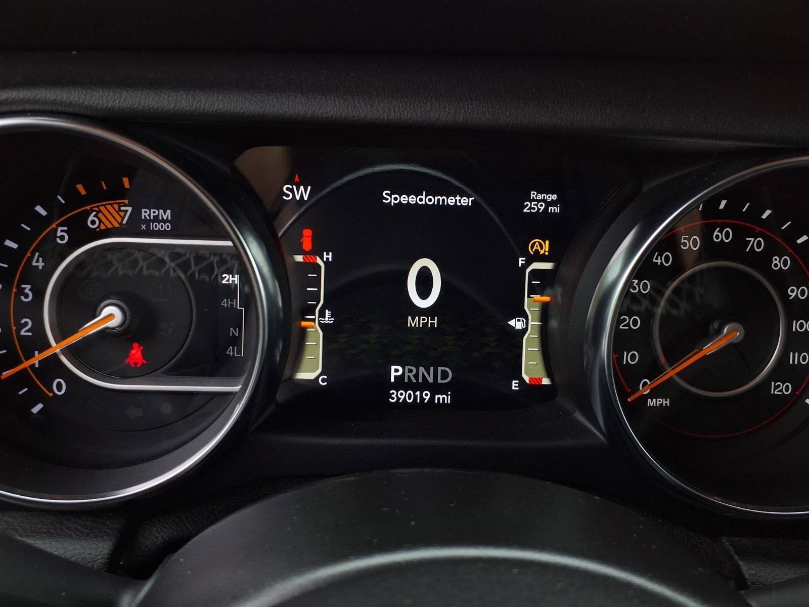 Used 2021 Jeep Wrangler Unlimited Sahara w/ Uconnect 4C Nav & Sound Group AWD/4WD image 20