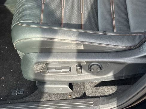 Used 2024 Honda CR-V Sport Touring image 4