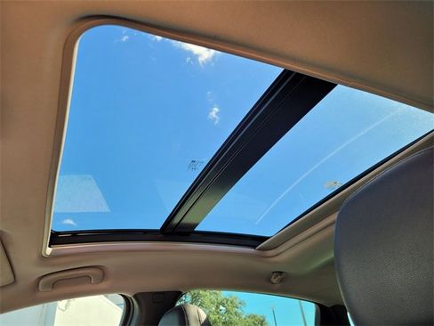 Used 2022 Chevrolet Malibu Premier image 27