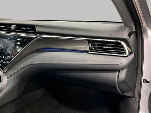 Used 2018 Toyota Camry XSE w/ Driver Assist Package FWD image 18