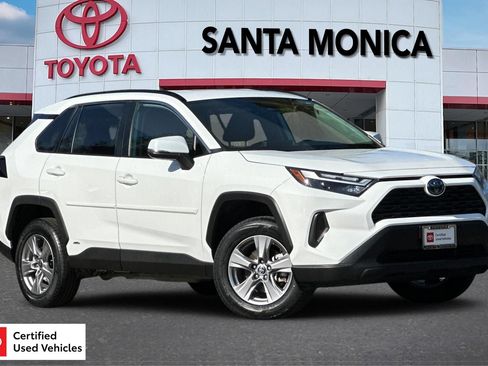 Certified 2024 Toyota RAV4 LE AWD/4WD image 1
