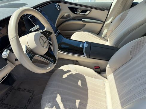 Used 2022 Mercedes-Benz EQS 450+ Sedan image 4