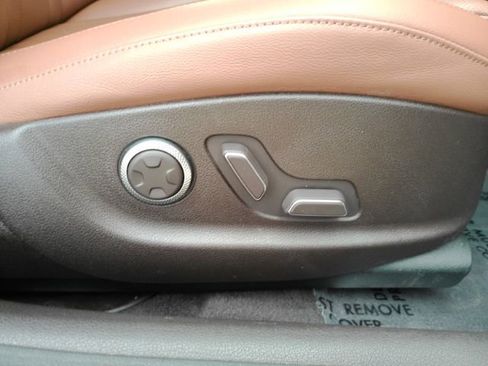 Used 2021 Genesis G80 2.5T image 21