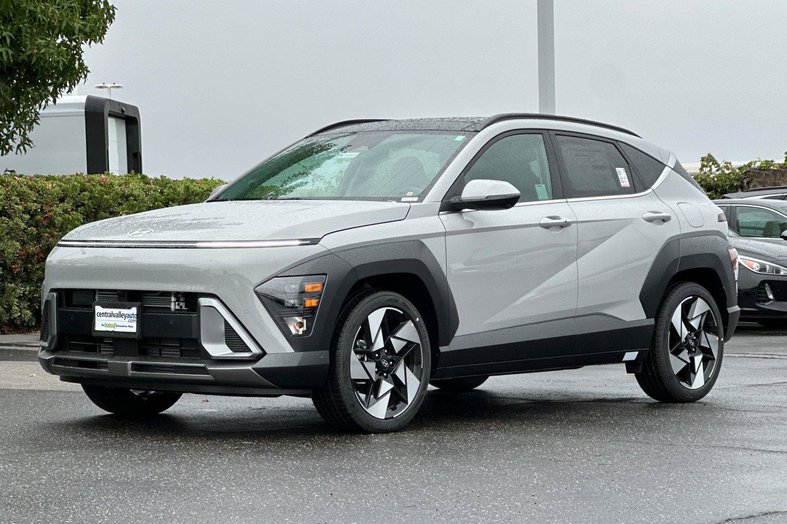 New 2027 Hyundai Kona Limited FWD image 7