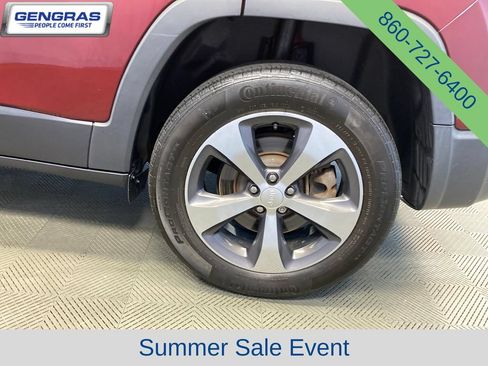 Used 2019 Jeep Cherokee Limited AWD/4WD image 33