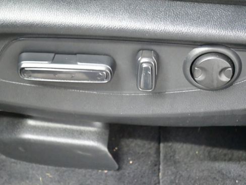 Used 2023 Honda CR-V EX image 13