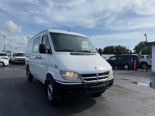 Used 2003 Dodge Sprinter 2500 RWD image 3