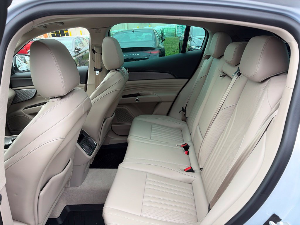 Used 2023 Maserati Grecale GT AWD/4WD image 19