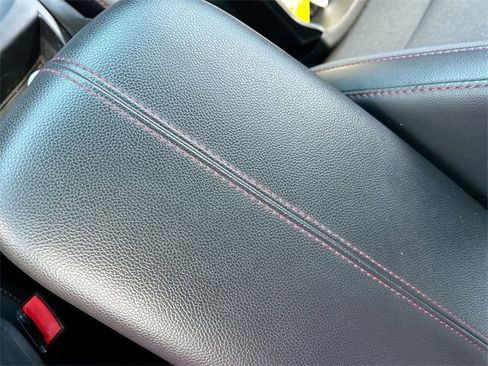 Certified 2022 Chevrolet Equinox RS image 25