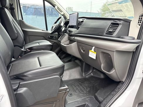 New 2026 Ford Transit 150 Low Roof RWD image 21