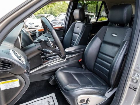 Used 2009 Mercedes-Benz ML 63 AMG 4MATIC image 13