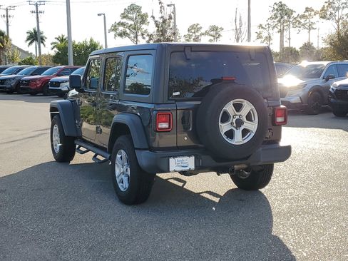 Used 2018 Jeep Wrangler Unlimited Sport S image 6