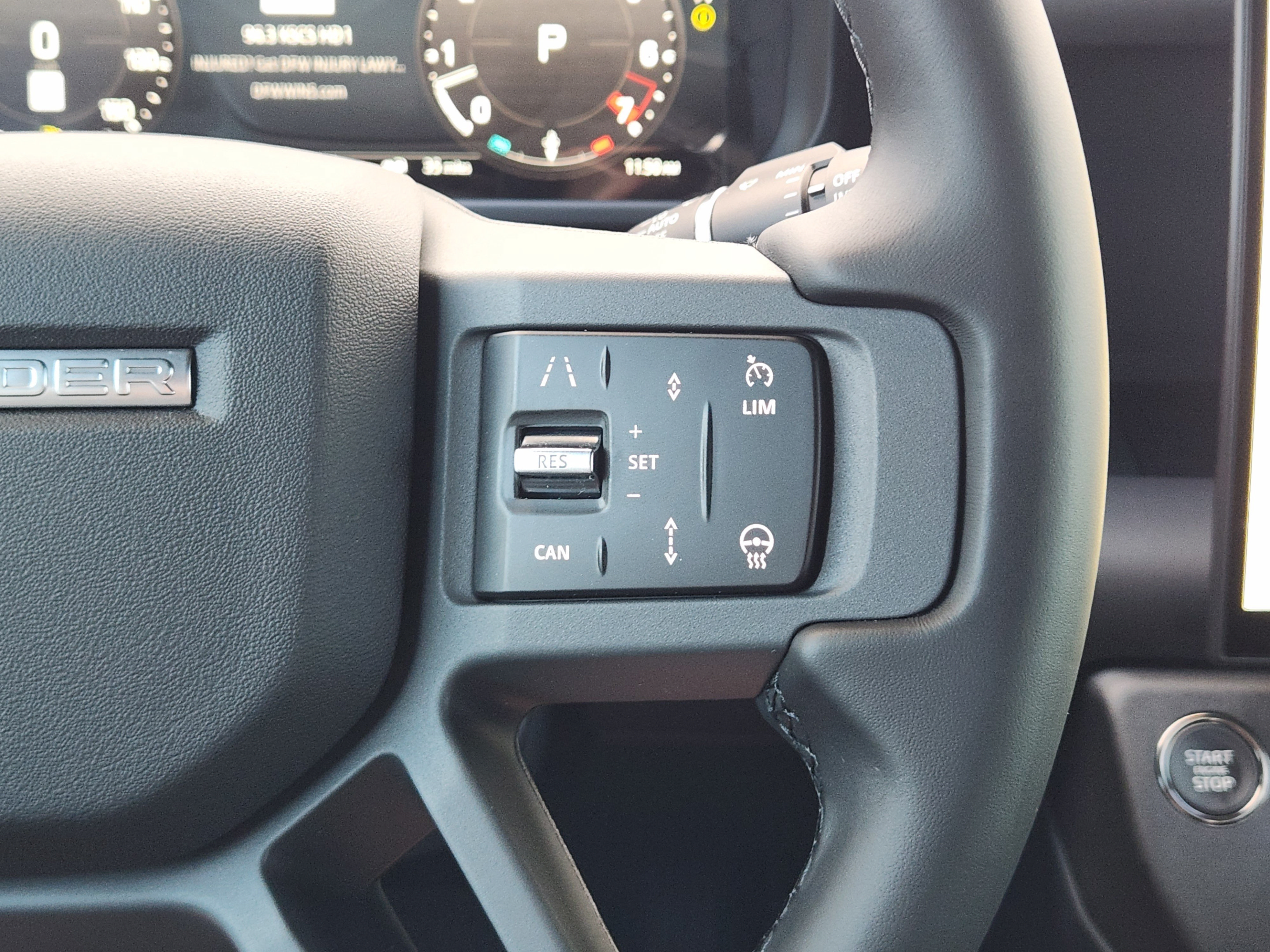New 2026 Land Rover Defender 110 X-Dynamic SE AWD/4WD image 25