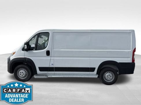 Used 2025 RAM ProMaster 2500 w/ U-Haul Equipment Group FWD image 7