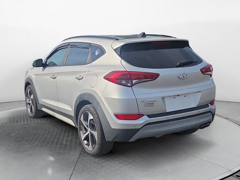 Used 2018 Hyundai Tucson Value w/ Cargo Package FWD image 3
