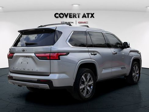 Used 2023 Toyota Sequoia Capstone AWD/4WD image 7