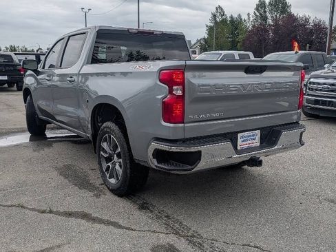 Used 2023 Chevrolet Silverado 1500 LT AWD/4WD image 5