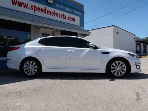 Used 2015 Kia Optima EX w/ EX Premium Package FWD image 4