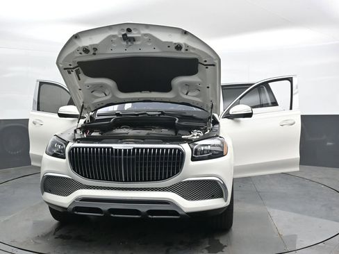 Used 2023 Mercedes-Benz Maybach GLS 600 4MATIC image 52