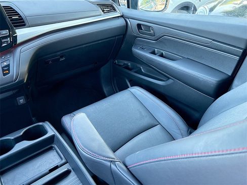Used 2024 Honda Odyssey Sport image 23