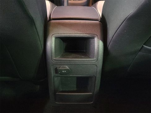 Used 2016 Volkswagen Jetta Sport image 14