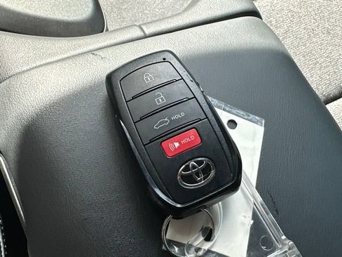 Used 2023 Toyota Crown AWD/4WD image 2