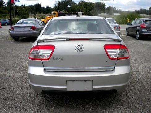Used 2008 Mercury Milan image 4