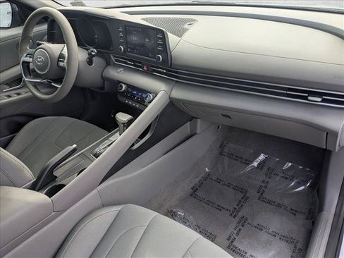 Used 2021 Hyundai Elantra SEL FWD image 20