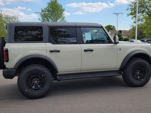New 2026 Ford Bronco Outer Banks AWD/4WD image 12