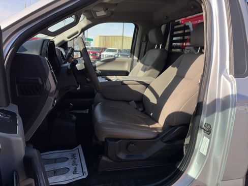 Used 2019 Ford F550 4x4 Regular Cab Super Duty image 19