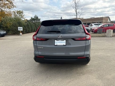 Used 2025 Honda CR-V LX image 6